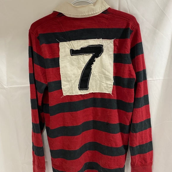 American Eagle Outfitters Crewneck Sweater! - Picture 3 of 9